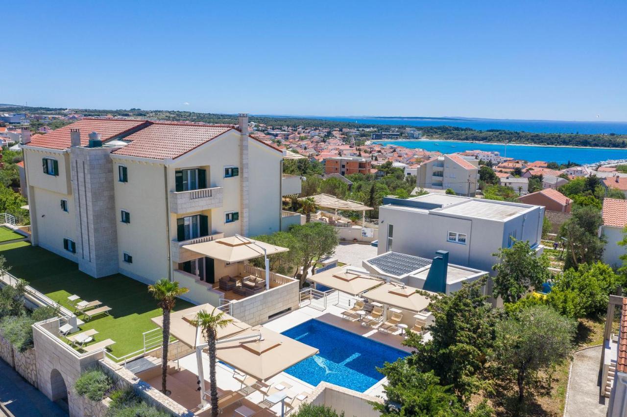 Pool Terrace Sea View Sarkic Apartment Novalja Luaran gambar