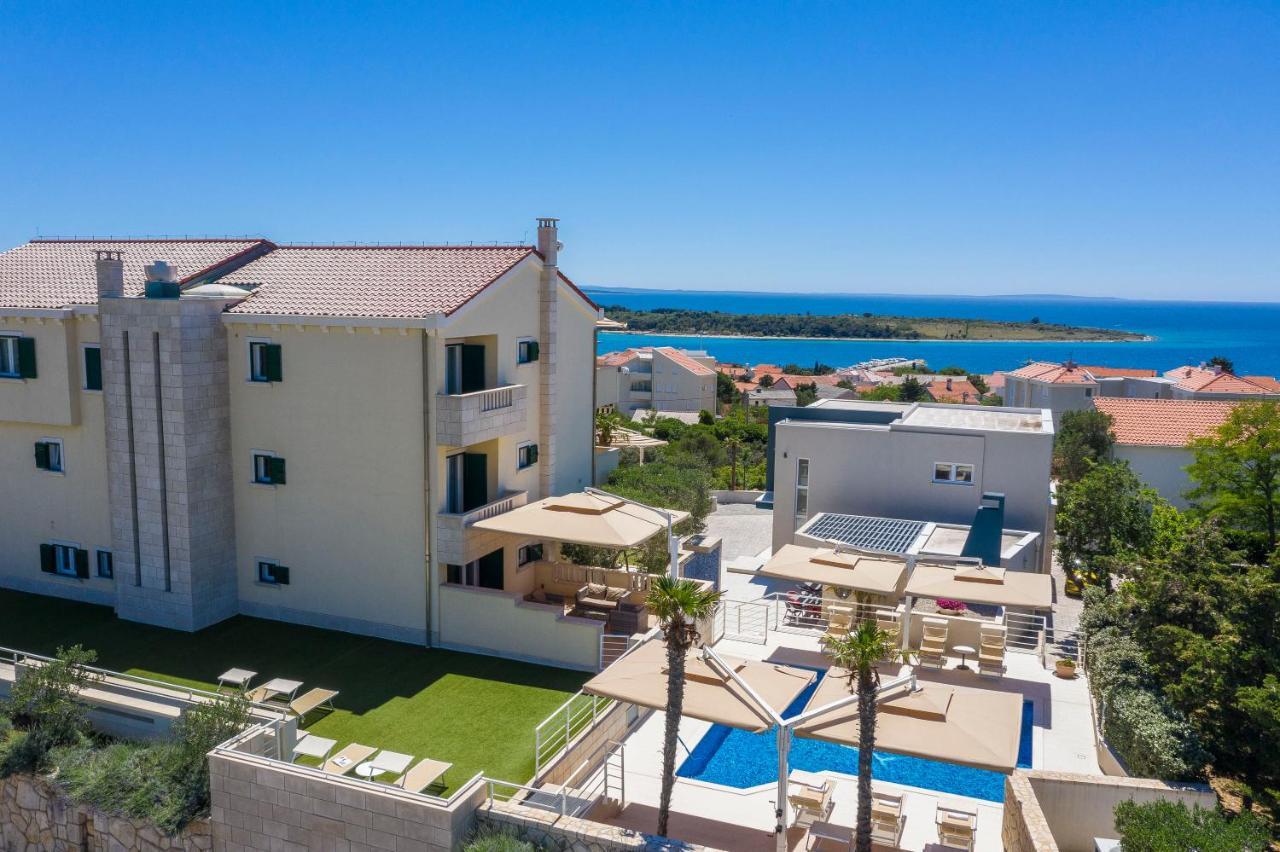 Pool Terrace Sea View Sarkic Apartment Novalja Luaran gambar